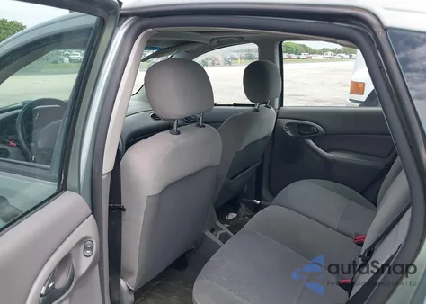 2004 Ford Focus Zx5 из США, поврежденный, VIN 3FAFP37Z74R103228